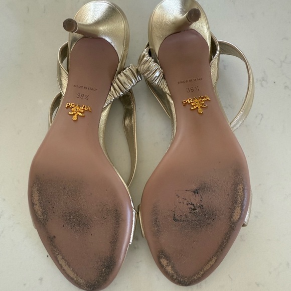 Prada - Picture 5 of 5